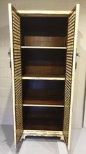 Load image into Gallery viewer, Cabinet
