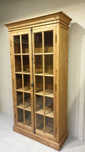 Load image into Gallery viewer, Cabinet
