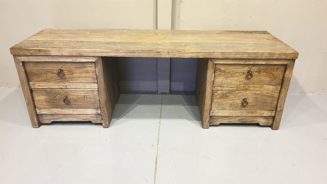 Side Board