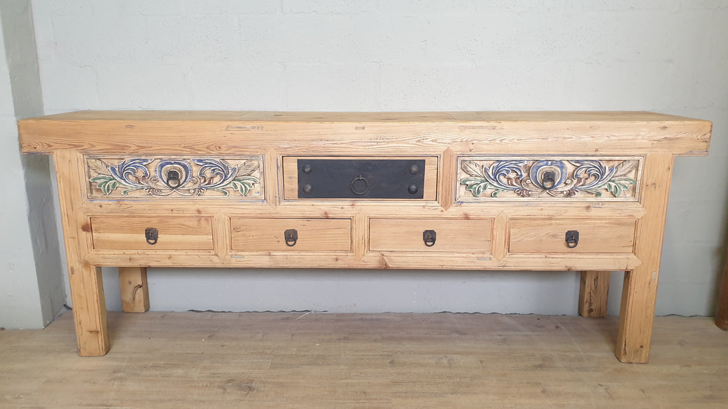 Side Board