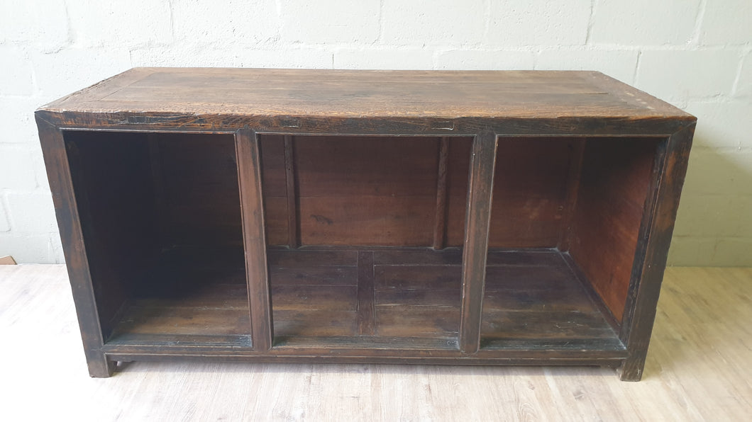 Side Board
